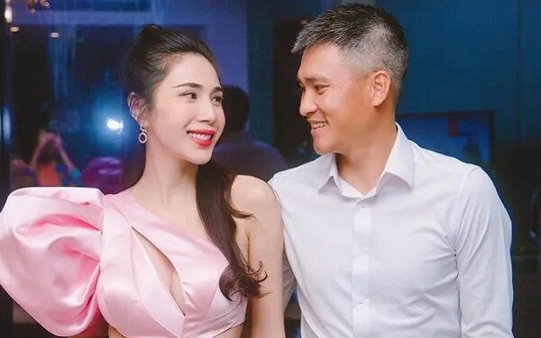 Thủy Tiên – Công Vinh hiếm hoi lộ diện cùng nhau sau tin đồn ly hôn