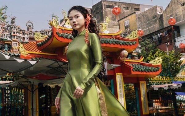 Phương Mỹ Chi: ‘Khán giả là người thân, sân khấu là nhà’