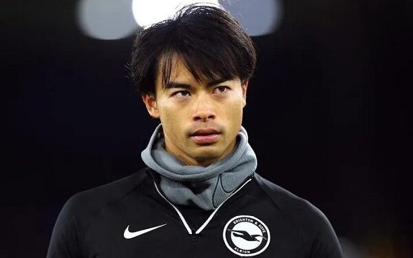 Lý do Brighton không bán Mitoma