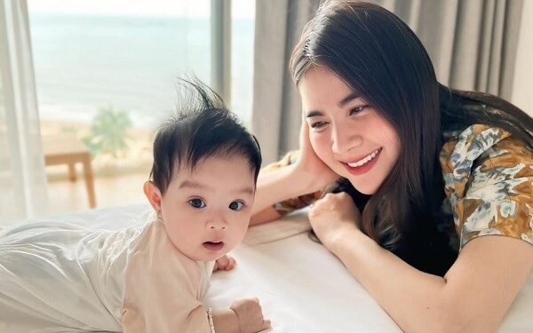 Diễn viên Kha Ly: Có con sau 8 năm chờ đợi, mọi thứ như một giấc mơ