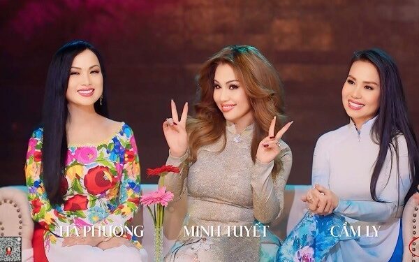 Ca sĩ Hà Phương lần đầu hé lộ chuyện tình của bố mẹ