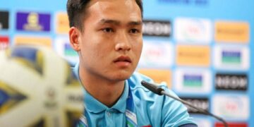 Bùi Hoàng Việt Anh rời tuyển Việt Nam