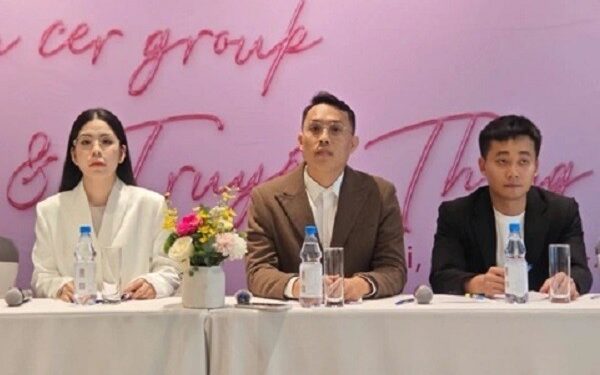 Quang Linh Vlogs, Hằng Du Mục gặp gỡ báo chí dù chưa được Sở VH-TT Hà Nội chấp thuận họp báo