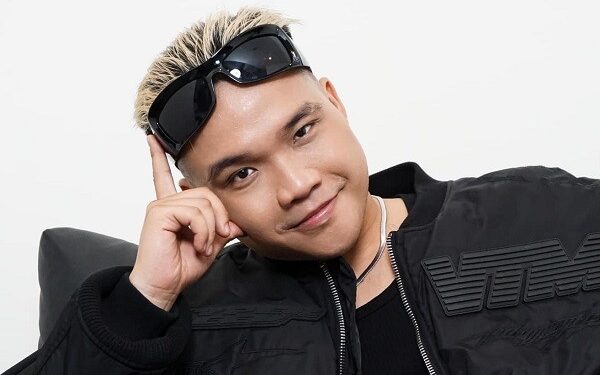 Blacka bị loại khỏi show nhạc sau ồn ào