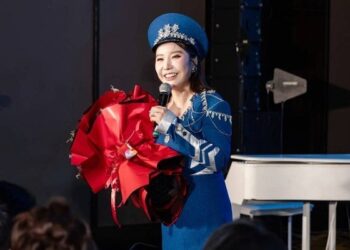 Violinist Hàn Quốc Jmiko ‘gây sốt’ với màn biểu diễn kết hợp catwalk chưa từng có tại Việt Nam