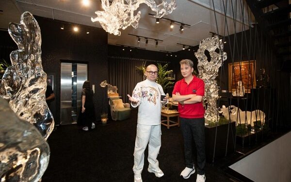 Dàn sao Việt đổ bộ ‘thiên đường nghệ thuật băng đảo’ giữa lòng Sài Gòn