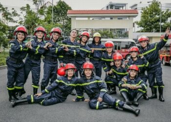 12 nghệ sĩ nhập vai công an trong ‘Chiến sĩ quả cảm’