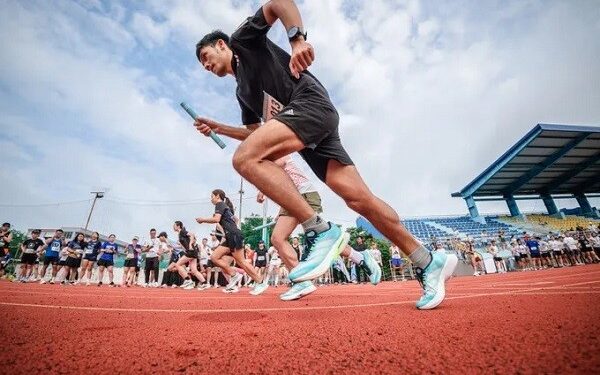 adidas Việt Nam ra mắt mẫu giày chạy dành cho những buổi luyện tập tốc độ cao