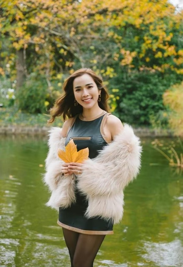 2 9
