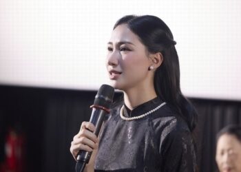 Nỗi đau và tin vui đến cùng lúc với Hòa Minzy trong lần ra mắt MV mới về chiến tranh